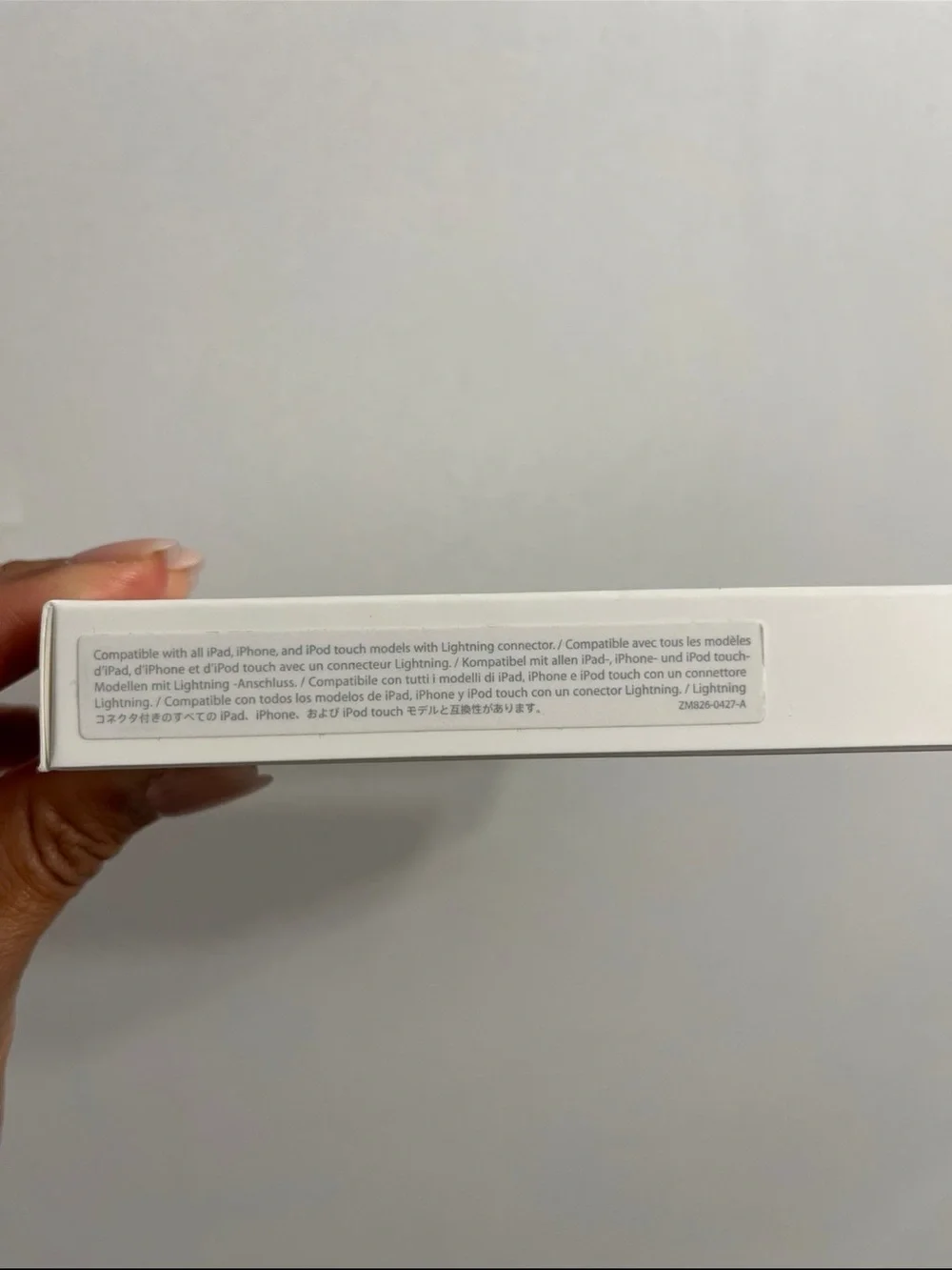 Apple Lightning to VGA Adapter - White Packaging